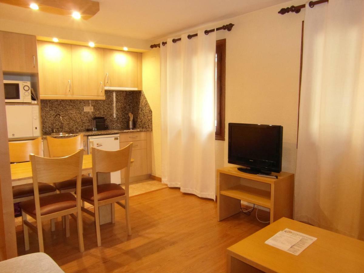 B06 - Mayor 22, 1º - Villmor Apartment Benasque Ngoại thất bức ảnh