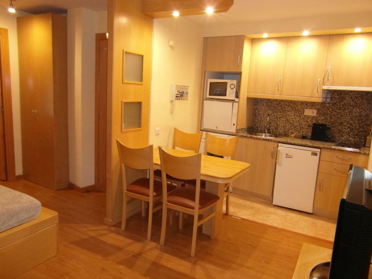 B06 - Mayor 22, 1º - Villmor Apartment Benasque Ngoại thất bức ảnh
